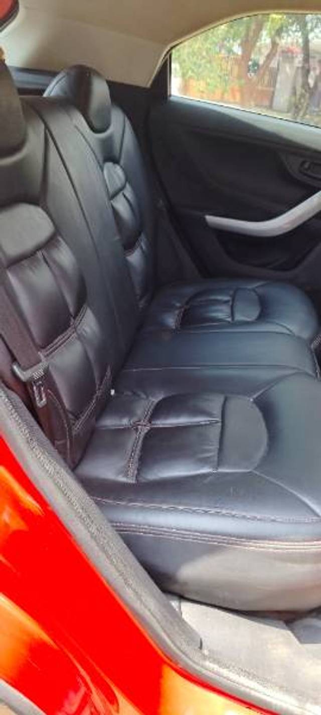 https://images10.gaadi.com/usedgaadi-sellcar/UsedCar/e5247ebfa/28a4b84a-8f2f-439d-8ed0-759ef42f60d3.jpg?imwidth=6401