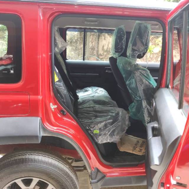 https://images10.gaadi.com/usedgaadi-sellcar/UsedCar/e524a469a/93bf57a7-2e86-48bf-b6e0-7a70ebcf1c1c.jpg?imwidth=6402