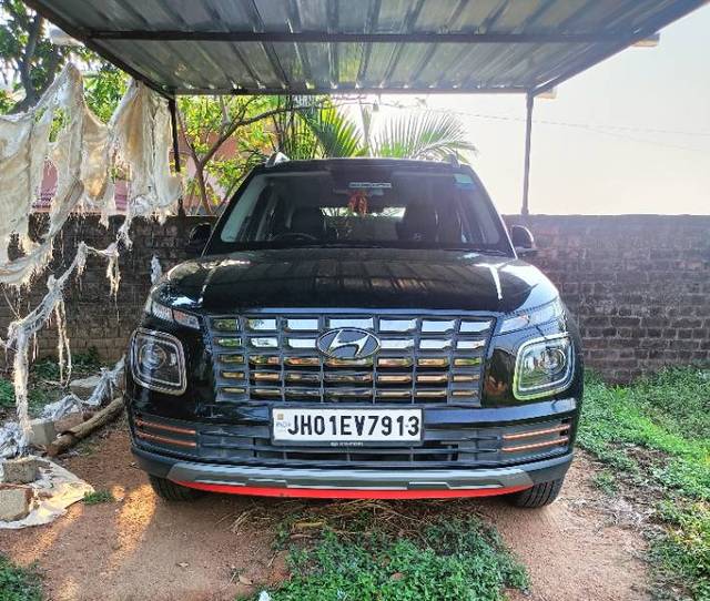 https://images10.gaadi.com/usedgaadi-sellcar/UsedCar/e524ca9ea/7c83ec81-7614-4d73-a255-7bfd3f8ffdc8.jpg?imwidth=6400