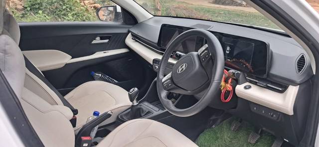 https://images10.gaadi.com/usedgaadi-sellcar/UsedCar/e524f9bfa/6a15c664-108c-40c4-97d9-02e72f04195f.jpeg?imwidth=6401