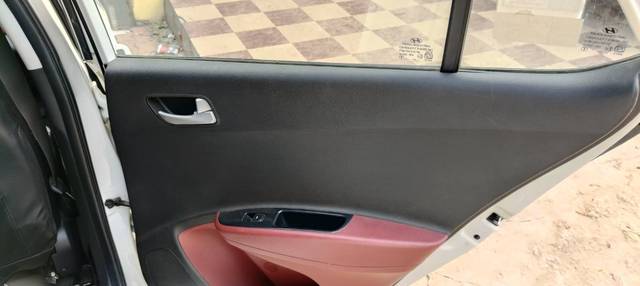 https://images10.gaadi.com/usedgaadi-sellcar/UsedCar/e525494aa/c42f9700-6fd4-4695-859b-b49e0ed94cd1.jpg?imwidth=6402