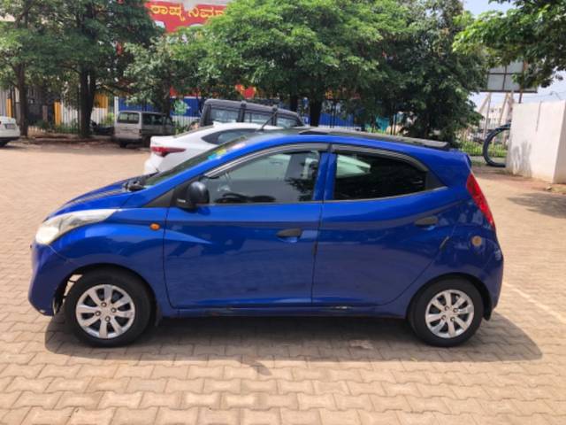 https://images10.gaadi.com/usedgaadi-sellcar/UsedCar/e52550bea/14865c8e-0f12-4f11-a457-af7d7caf629b.jpeg?imwidth=6402