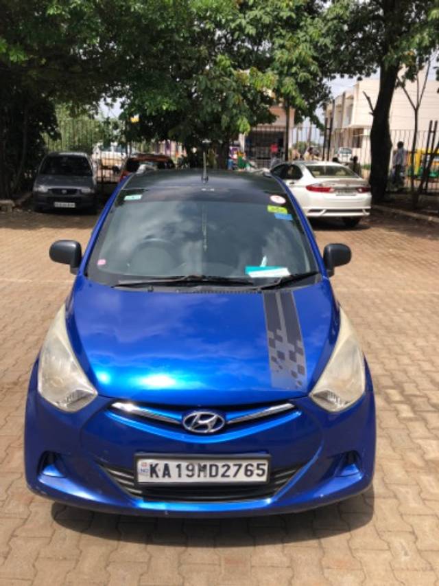 https://images10.gaadi.com/usedgaadi-sellcar/UsedCar/e52550bea/a6de1bdd-e8b9-4f6e-ad03-82db036fa173.jpeg?imwidth=6400