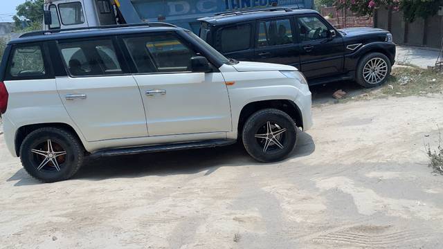 https://images10.gaadi.com/usedgaadi-sellcar/UsedCar/e52575eca/83c70fd2-7457-44a8-ad35-2a8cf188c540.jpeg?imwidth=6401