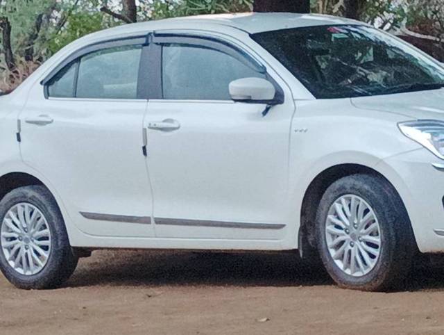 https://images10.gaadi.com/usedgaadi-sellcar/UsedCar/e5264953a/cd386089-f35f-42cd-a86b-f3ec89b52616.jpg?imwidth=6401