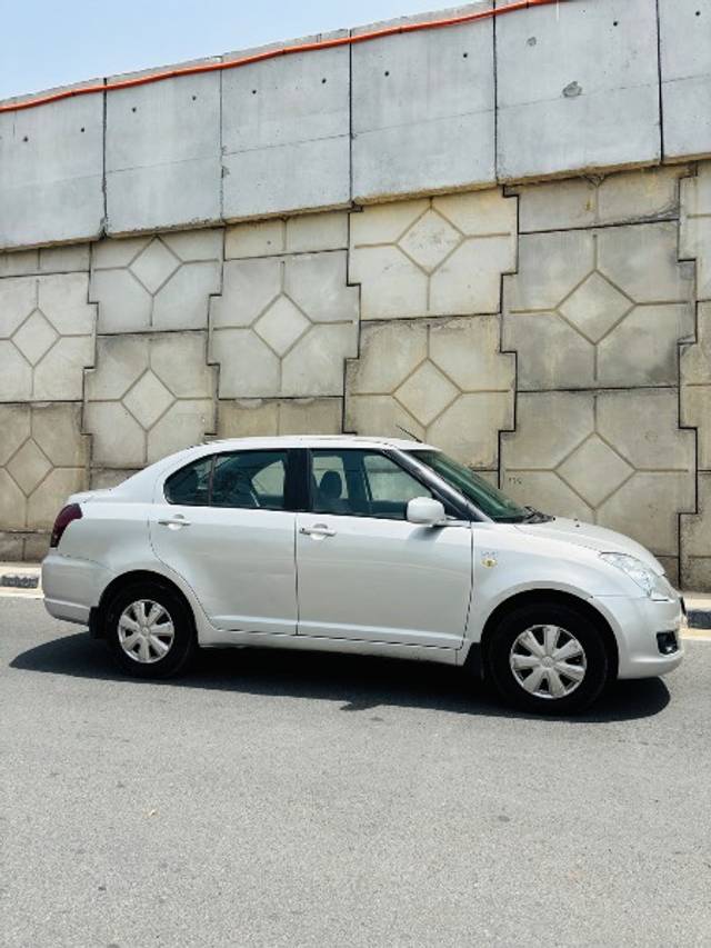 https://images10.gaadi.com/usedgaadi-sellcar/UsedCar/e5265971a/8e9c9422-398a-4852-a03a-b5ffc9484c24.jpeg?imwidth=6401