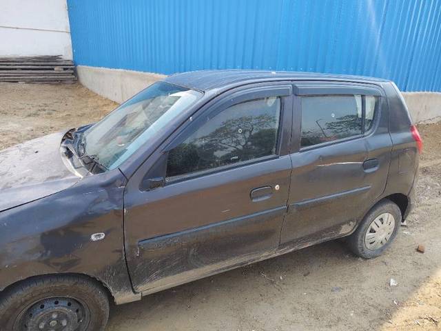 https://images10.gaadi.com/usedgaadi-sellcar/UsedCar/e526883fa/63fef0bf-85d2-40b3-b89e-bb4b6383c98d.jpg?imwidth=6401