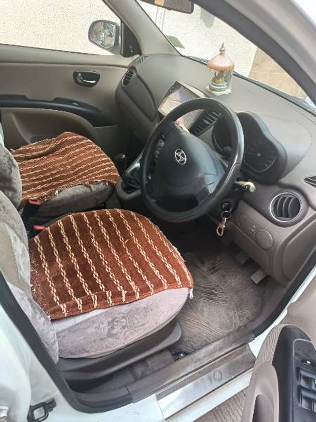 https://images10.gaadi.com/usedgaadi-sellcar/UsedCar/e526db6ca/f1aef36b-2e28-4d9b-b6d0-b6fa0a0c268a.jpg?imwidth=6402
