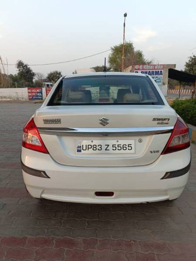 https://images10.gaadi.com/usedgaadi-sellcar/UsedCar/e526e8d2a/84e9adf5-16dd-459e-a90d-c221ffeeeb69.jpg?imwidth=6401