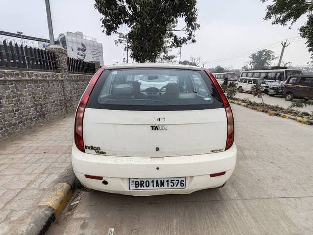 https://images10.gaadi.com/usedgaadi-sellcar/UsedCar/e5274372a/86c88cbc-5981-4873-b8ee-6d2ead92b3e4.jpg?imwidth=6401