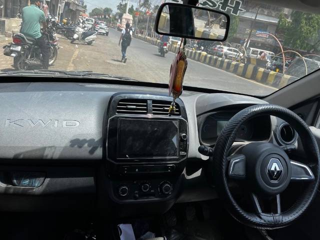 https://images10.gaadi.com/usedgaadi-sellcar/UsedCar/e527b943a/614ee888-2423-43d6-a7fe-0ba6c5622c77.jpeg?imwidth=6400