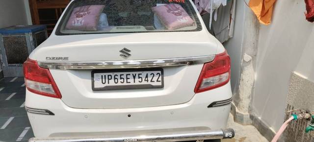 https://images10.gaadi.com/usedgaadi-sellcar/UsedCar/e527d9ada/0b005e2d-da66-4042-b999-b4465a36467f.jpg?imwidth=6400