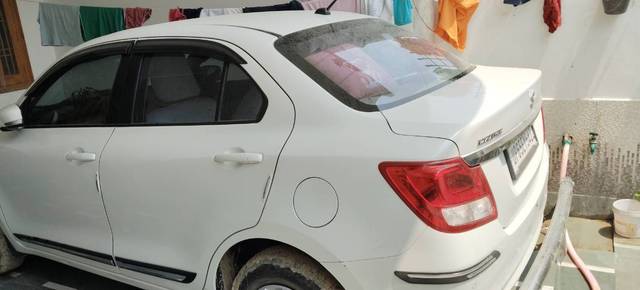 https://images10.gaadi.com/usedgaadi-sellcar/UsedCar/e527d9ada/4582538e-3bb0-414b-a261-71cfb6dd29cd.jpg?imwidth=6402