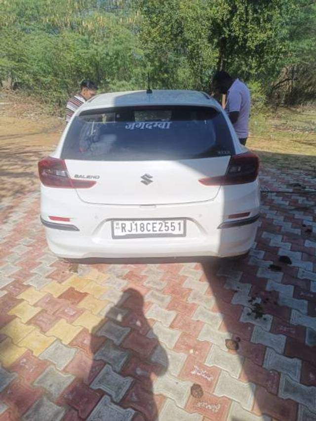 https://images10.gaadi.com/usedgaadi-sellcar/UsedCar/e527f485a/ce9d1c84-62aa-476f-897f-a05d331de8b0.jpg?imwidth=6401