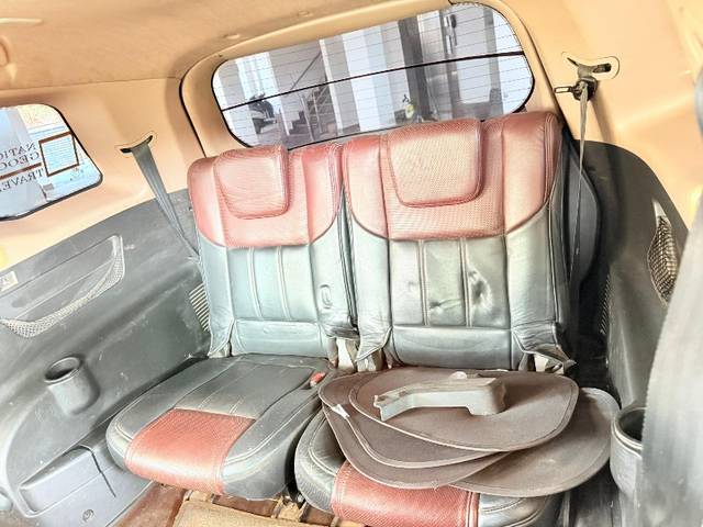 https://images10.gaadi.com/usedgaadi-sellcar/UsedCar/e52864a9a/8291c8a8-bf14-4feb-9b18-2f83c6a2aca8.jpeg?imwidth=6402