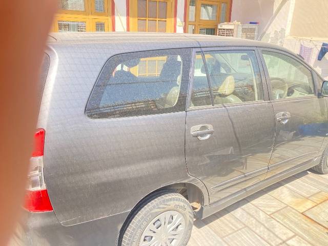 https://images10.gaadi.com/usedgaadi-sellcar/UsedCar/e5286e0ca/88658e8f-567a-46a2-a211-fcb07725ecff.jpeg?imwidth=6401