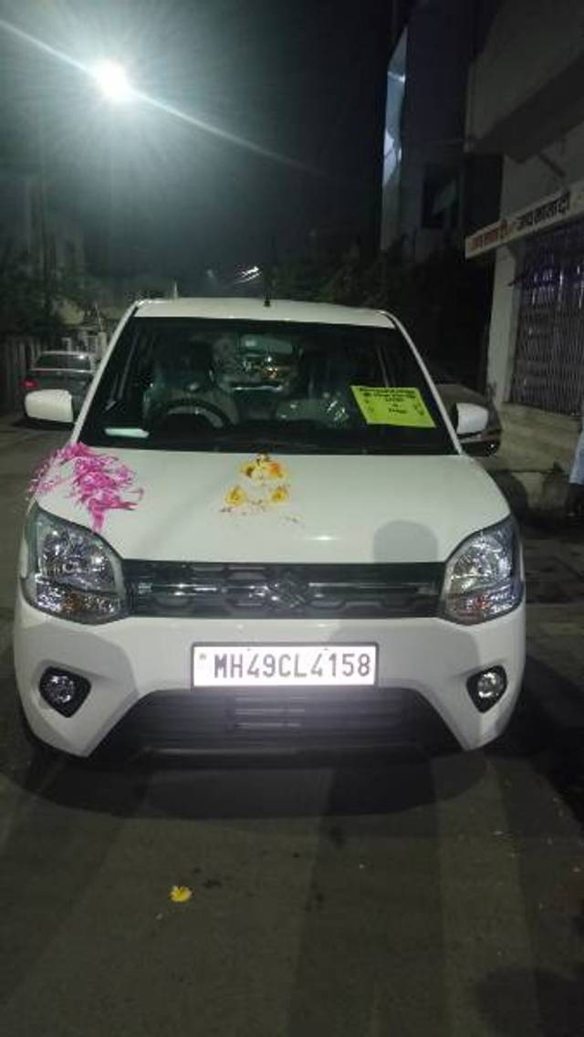 https://images10.gaadi.com/usedgaadi-sellcar/UsedCar/e5287bb1a/2532de5e-3c28-4f21-9e8f-bd91247d84ef.jpg?imwidth=6400
