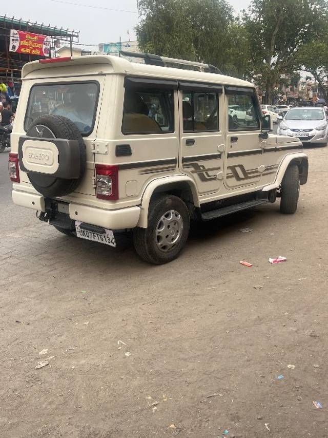 https://images10.gaadi.com/usedgaadi-sellcar/UsedCar/e528a082a/0f88f68e-4c55-45bc-911a-ab17decb97d7.jpg?imwidth=6400