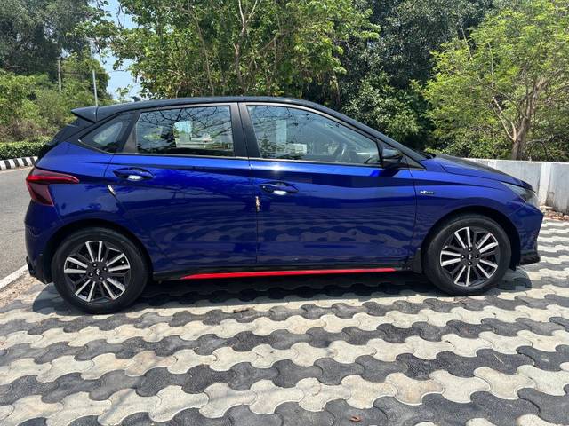 https://images10.gaadi.com/usedgaadi-sellcar/UsedCar/e528d00ba/081b9405-f0d9-4b42-96e9-0a3d63baf798.jpeg?imwidth=6401