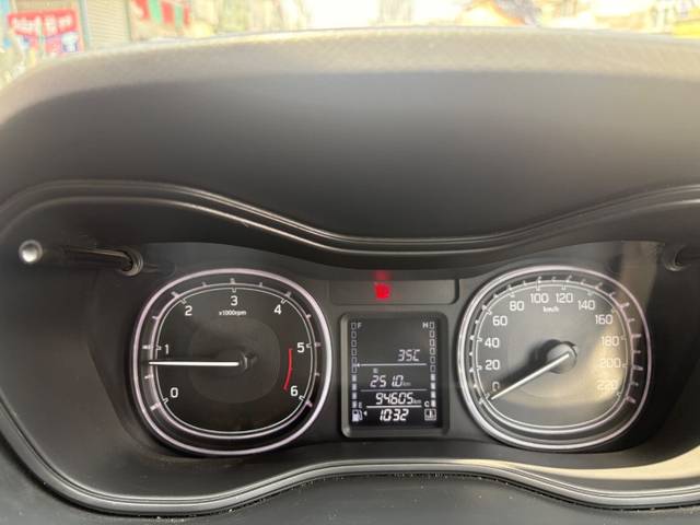 https://images10.gaadi.com/usedgaadi-sellcar/UsedCar/e528e9bda/5e1ceeab-0084-4069-a661-fee87b3d26d4.jpeg?imwidth=6401