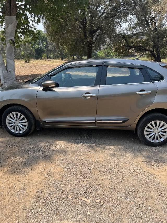 https://images10.gaadi.com/usedgaadi-sellcar/UsedCar/e5293b2aa/c97283c7-db6f-4c8d-8150-7aa2f50ed0b6.jpeg?imwidth=6402