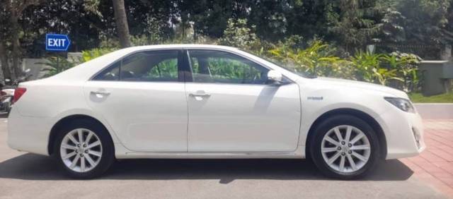 https://images10.gaadi.com/usedgaadi-sellcar/UsedCar/e5299bbaa/099accca-bdfe-4b3a-bfec-9fe561ec3d8a.jpeg?imwidth=6402