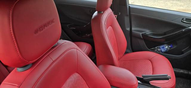 https://images10.gaadi.com/usedgaadi-sellcar/UsedCar/e529b63ea/832a2b94-9db1-4785-b5df-45988c34d3ef.jpg?imwidth=6402