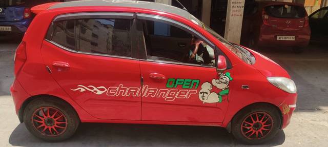 https://images10.gaadi.com/usedgaadi-sellcar/UsedCar/e52a05f7a/e7505f7d-d312-485d-a046-6576247d496c.jpeg?imwidth=6402