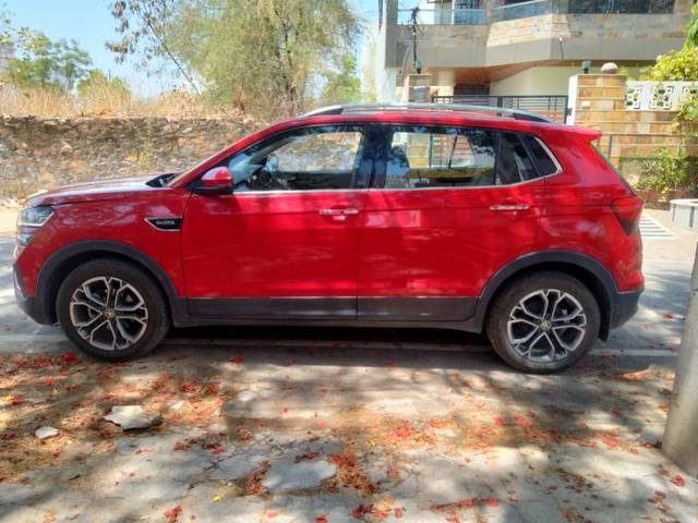 https://images10.gaadi.com/usedgaadi-sellcar/UsedCar/e52a7feaa/b106b5fc-e6fe-4bc1-b201-73f2d85db64b.jpg?imwidth=6401