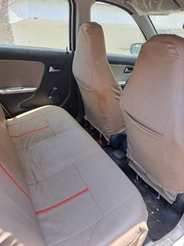 https://images10.gaadi.com/usedgaadi-sellcar/UsedCar/e52aef6ba/714f3c20-758a-4a14-9604-809daf87213f.jpg?imwidth=6400