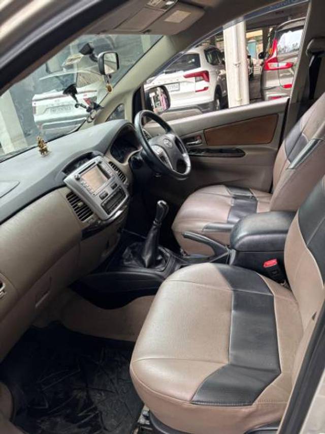 https://images10.gaadi.com/usedgaadi-sellcar/UsedCar/e52afa1aa/03b9e69a-ce96-4aac-a552-ace24ad777a6.jpeg?imwidth=6402