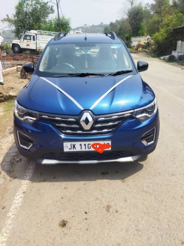 https://images10.gaadi.com/usedgaadi-sellcar/UsedCar/e52afae5a/4e61f0cc-c607-46ed-84b1-6a5b4ef9e3f7.jpg?imwidth=6400