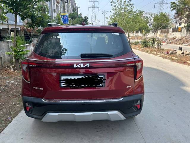 https://images10.gaadi.com/usedgaadi-sellcar/UsedCar/e52b0d53a/1acf2fd2-aaee-4e33-9f2c-2f68184bdbec.jpg?imwidth=6402