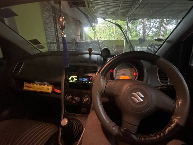 https://images10.gaadi.com/usedgaadi-sellcar/UsedCar/e52b50eda/099518a9-ea7d-4f3a-ab0c-52ff18ba3cf8.jpg?imwidth=6402