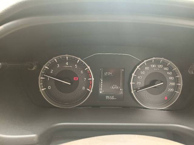 https://images10.gaadi.com/usedgaadi-sellcar/UsedCar/e52bce61a/94226d3d-e68e-40d1-9a8a-11be02e8244b.jpg?imwidth=6402