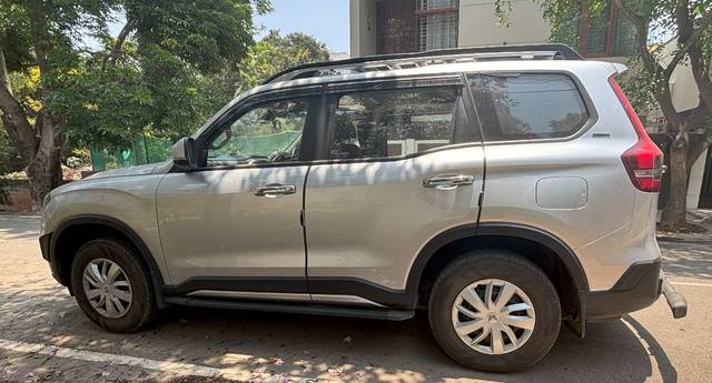 https://images10.gaadi.com/usedgaadi-sellcar/UsedCar/e52be07fa/615ec0d2-8186-4f6b-8e98-adc171bd7139.jpg?imwidth=6400