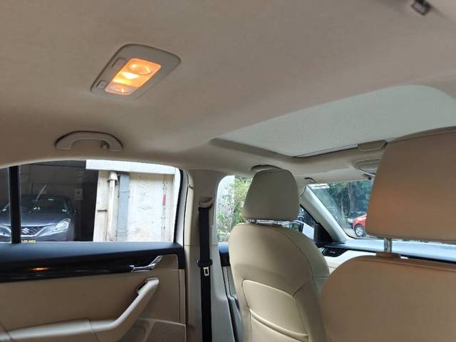 https://images10.gaadi.com/usedgaadi-sellcar/UsedCar/e52c78c5a/b38615c8-3966-4774-b0b5-0feca8e4e2de.jpg?imwidth=6401