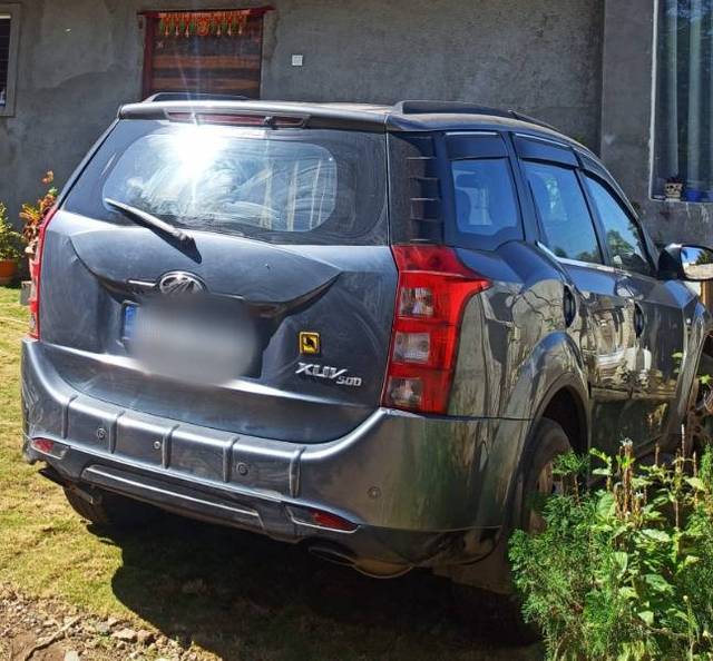 https://images10.gaadi.com/usedgaadi-sellcar/UsedCar/e52c7b30a/a2bebad4-b29b-480a-8a4e-7ce9b32f78ac.jpg?imwidth=6401