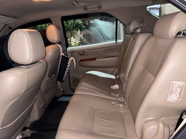 https://images10.gaadi.com/usedgaadi-sellcar/UsedCar/e52c8338a/28f949c8-b957-4703-8c8b-094dc1deaa0f.jpeg?imwidth=6402