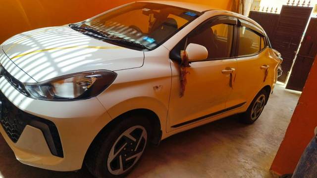 https://images10.gaadi.com/usedgaadi-sellcar/UsedCar/e52cf23ca/bd1f4e6a-0937-47cf-945b-0d83ce98cc4b.jpeg?imwidth=6400