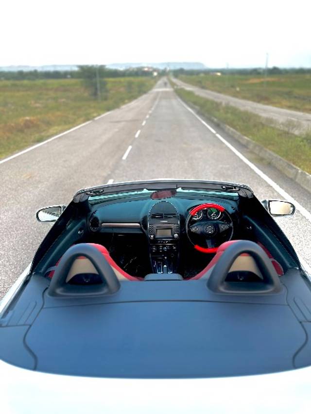 https://images10.gaadi.com/usedgaadi-sellcar/UsedCar/e52d738ca/3dac0efd-b3f3-4f0d-a806-457b5578ce54.jpeg?imwidth=6402