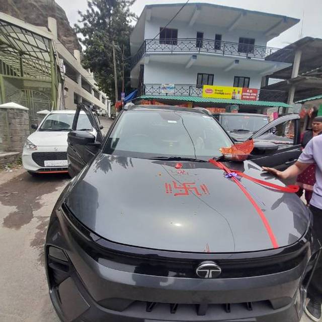 https://images10.gaadi.com/usedgaadi-sellcar/UsedCar/e52debb7a/622d31e5-5e83-45b9-9c70-a41ab741625c.jpg?imwidth=6400