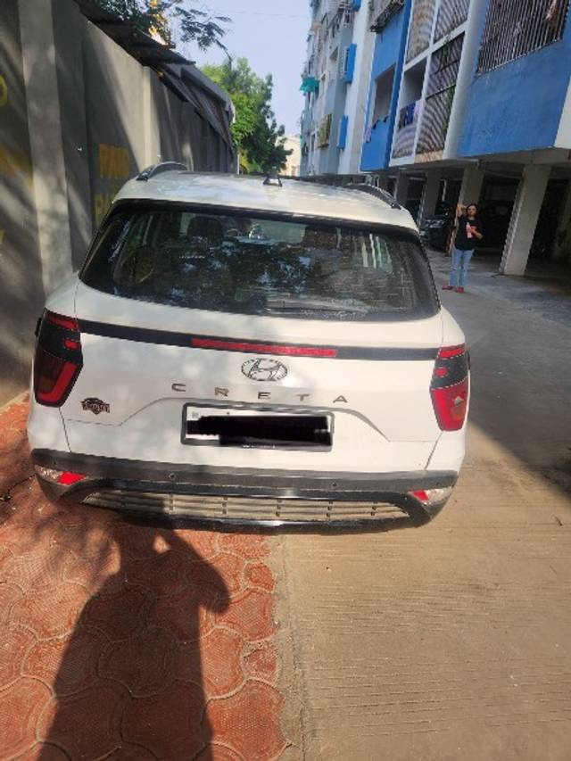 https://images10.gaadi.com/usedgaadi-sellcar/UsedCar/e52e5a09a/b29ead4a-6696-4d33-8096-a04d3407d9e7.jpeg?imwidth=6402