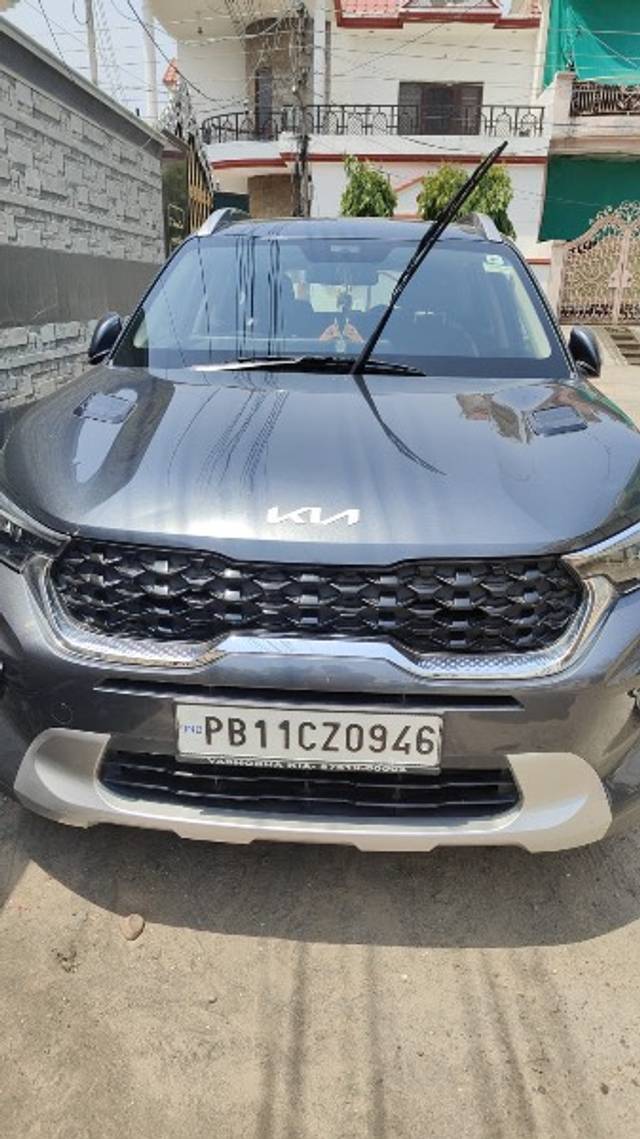 https://images10.gaadi.com/usedgaadi-sellcar/UsedCar/e52e5d35a/8c0a4c91-108b-4a76-8027-8515ea90bc7c.jpeg?imwidth=6400