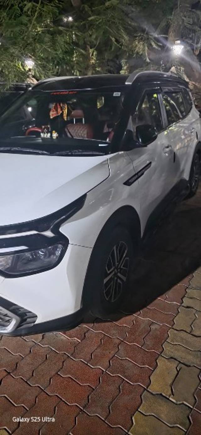 https://images10.gaadi.com/usedgaadi-sellcar/UsedCar/e52e89ada/1a2378cc-371a-4334-a285-a5b47563e58d.jpeg?imwidth=6402