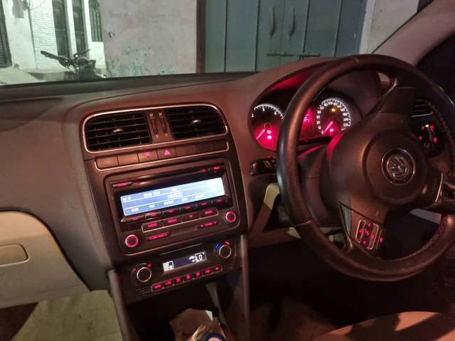 https://images10.gaadi.com/usedgaadi-sellcar/UsedCar/e52ece09a/b7efdd58-9a16-4819-9887-22ebc9561aff.jpg?imwidth=6401