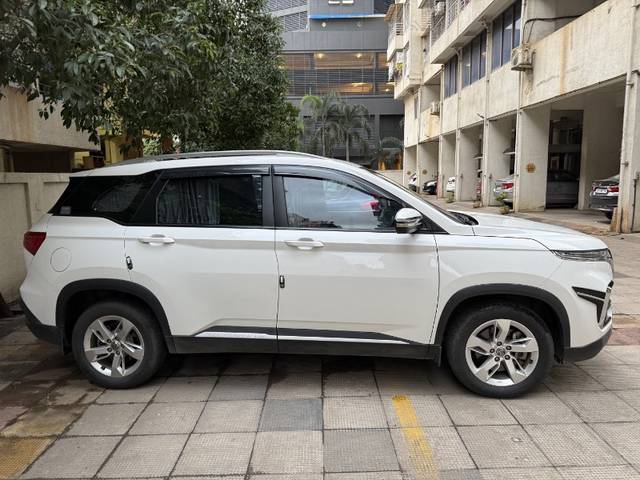 https://images10.gaadi.com/usedgaadi-sellcar/UsedCar/e52ee485a/7f07f247-19ae-42d4-90b0-66c0710b3427.jpg?imwidth=6401