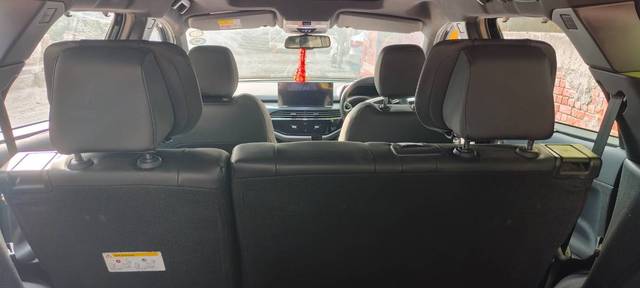 https://images10.gaadi.com/usedgaadi-sellcar/UsedCar/e52f0768a/3dd0db95-e32e-4c27-90e8-cd9c0c3cba8e.jpg?imwidth=6402