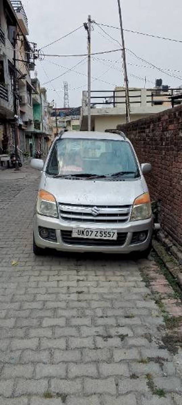 https://images10.gaadi.com/usedgaadi-sellcar/UsedCar/e52f3482a/04296e12-499d-4924-94b7-8fa59edfe523.jpg?imwidth=6400