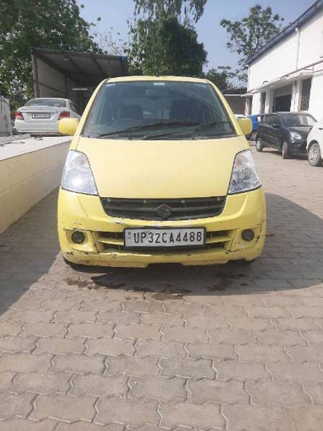 https://images10.gaadi.com/usedgaadi-sellcar/UsedCar/e53012d5a/6d4e25fa-6e6a-4e54-8775-f3804f6f3ea9.jpg?imwidth=6400